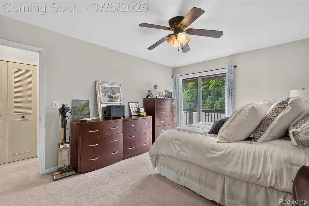 524 W Rockwell Street Fenton City MI 48430