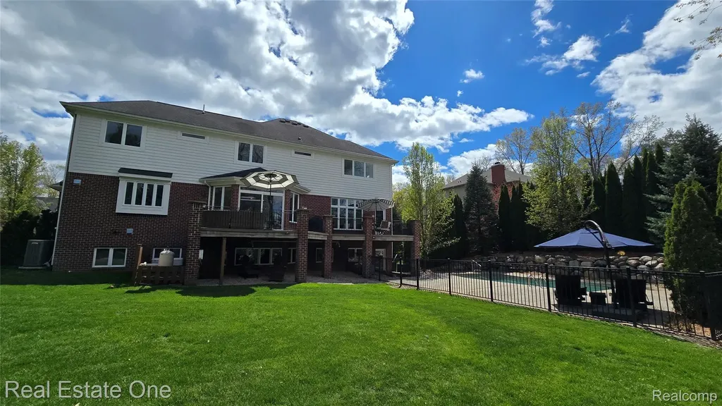 960 Hill Hollow Lane Milford Charter Township MI 48381