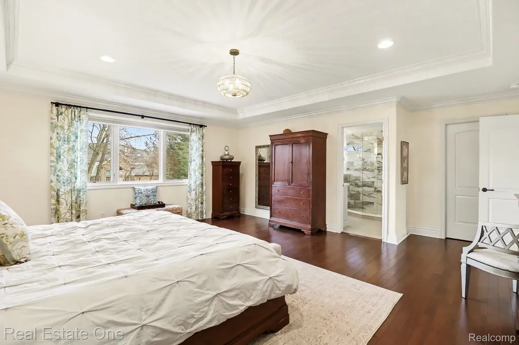 960 Hill Hollow Lane Milford Charter Township MI 48381