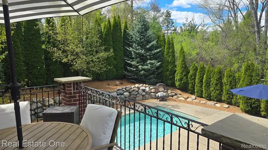 960 Hill Hollow Lane Milford Charter Township MI 48381