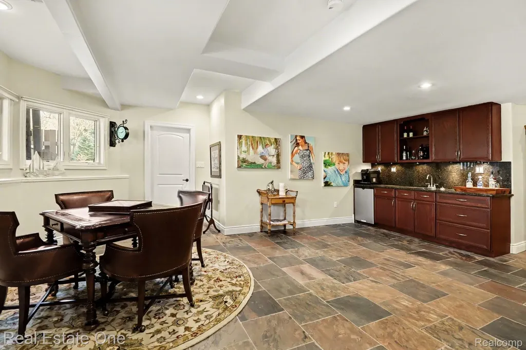 960 Hill Hollow Lane Milford Charter Township MI 48381