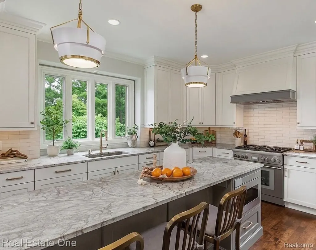 960 Hill Hollow Lane Milford Charter Township MI 48381
