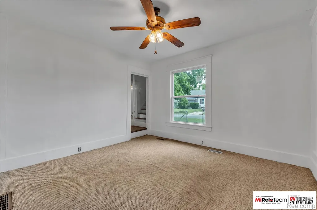 848 Caton Avenue Adrian City MI 49221