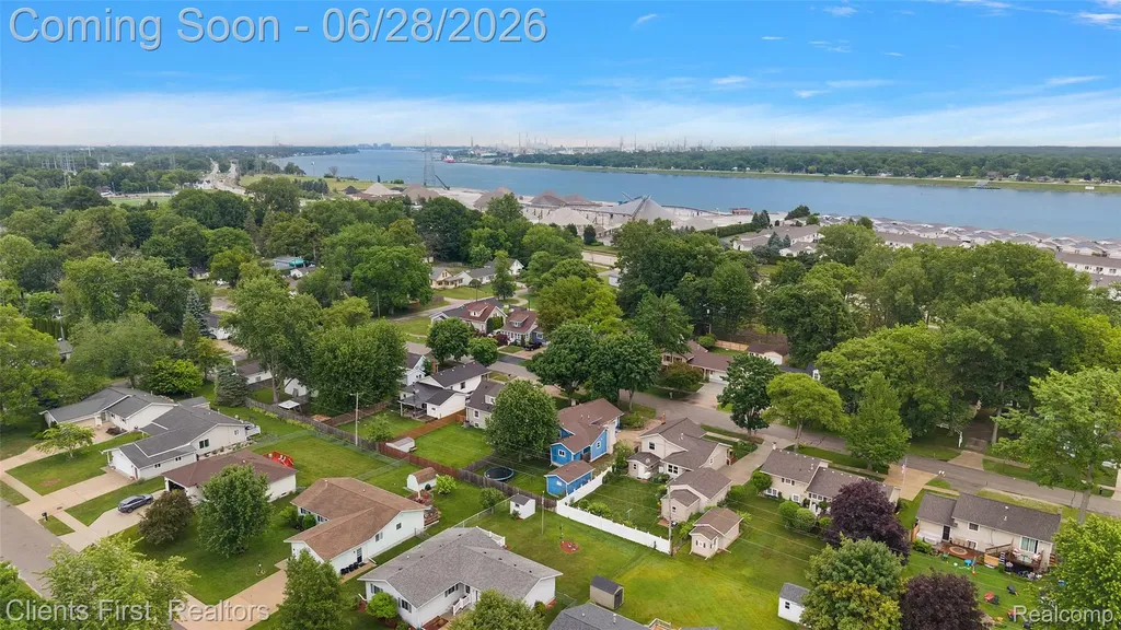 840 Saint James Street Marysville City MI 48040