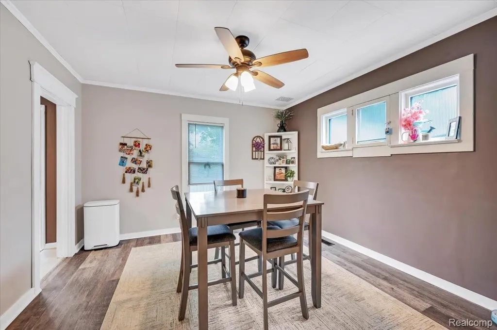 128 Fox Street Lapeer City MI 48446