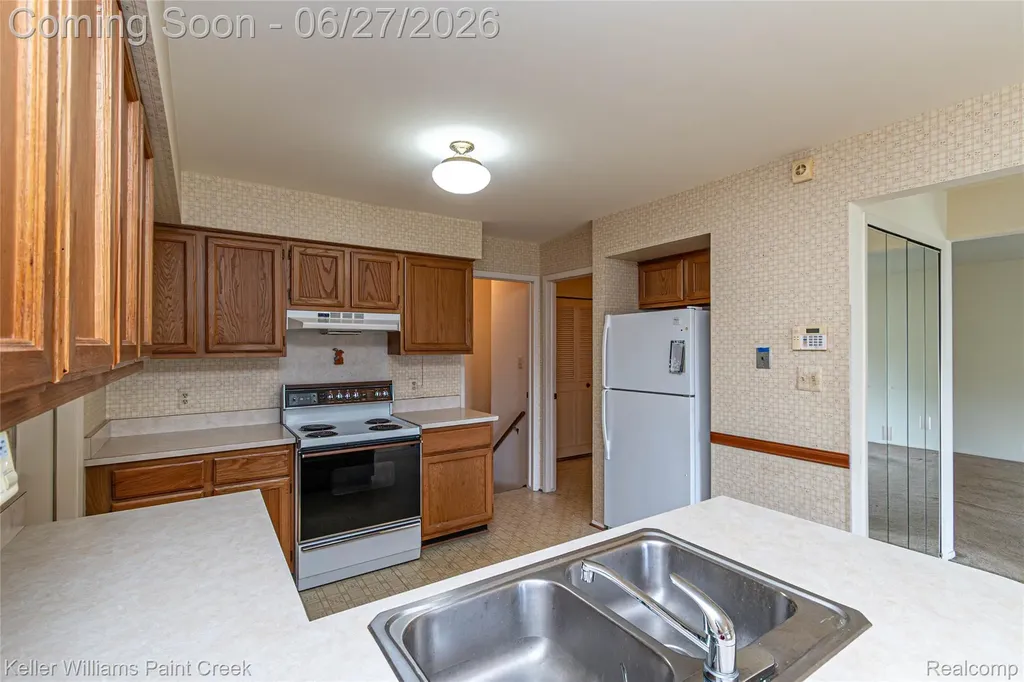 31980 Mark Adam Lange Warren City MI 48093