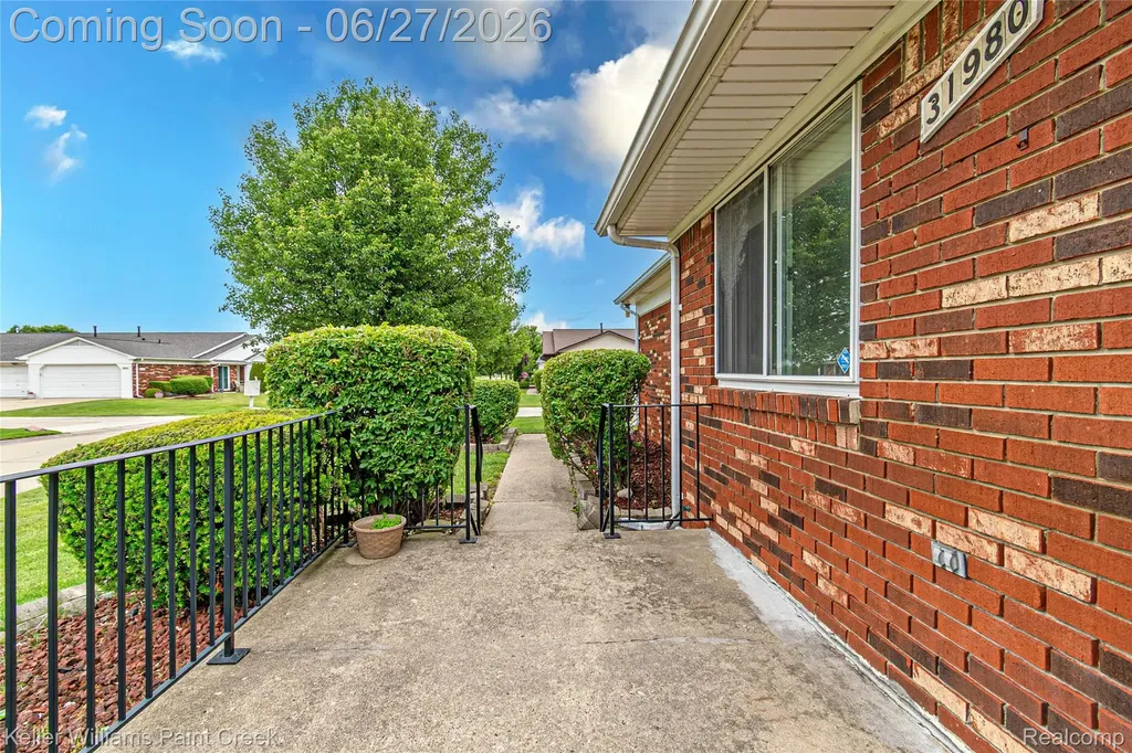 31980 Mark Adam Lange Warren City MI 48093