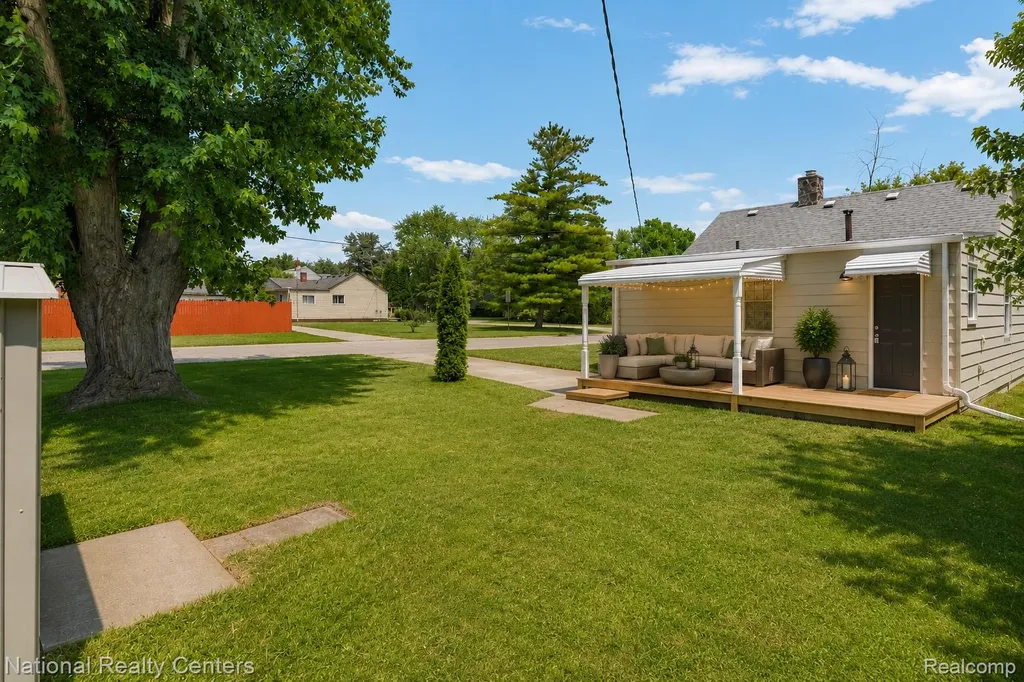 22591 Tulane Avenue Farmington Hills City MI 48336