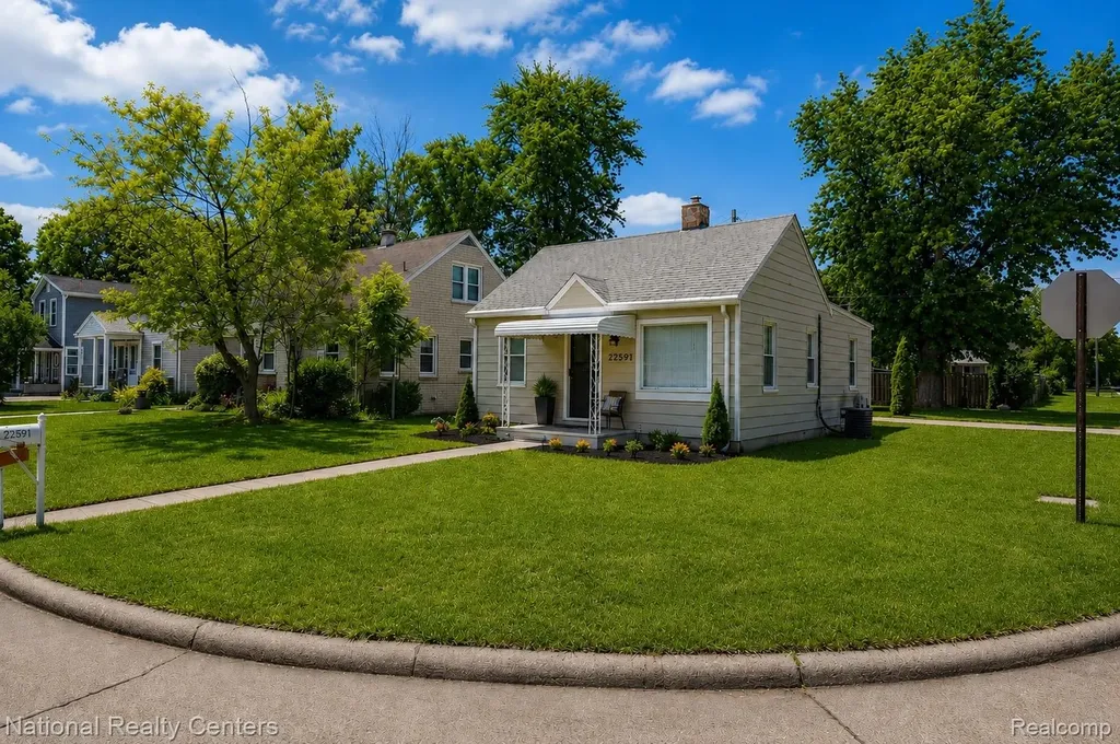 22591 Tulane Avenue Farmington Hills City MI 48336