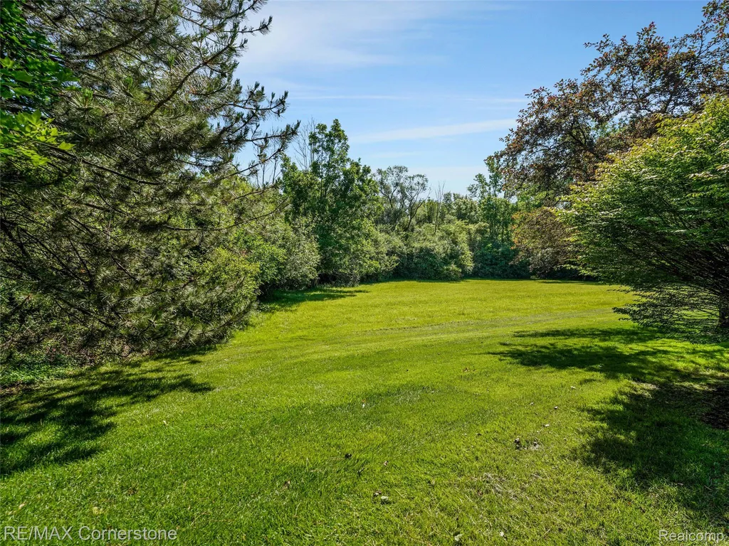 13780 Eaton Drive Plymouth Charter Township MI 48170