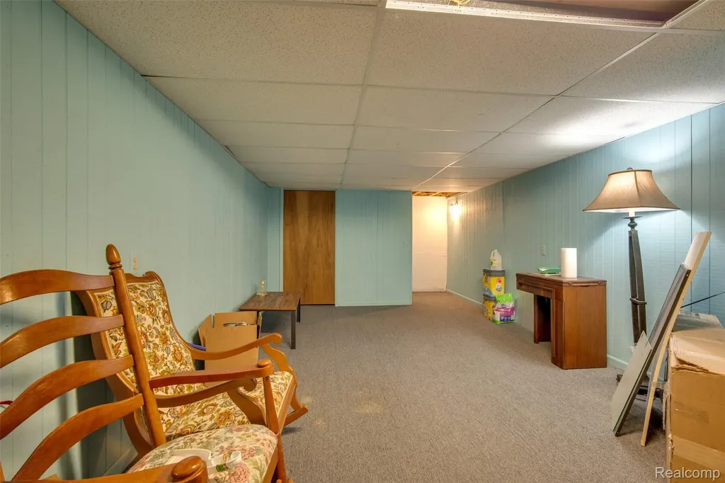 16944 Hans Court Fraser City MI 48026