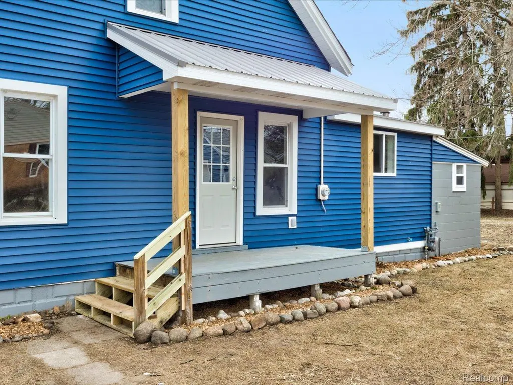 35930 Washington Street Richmond City MI 48062