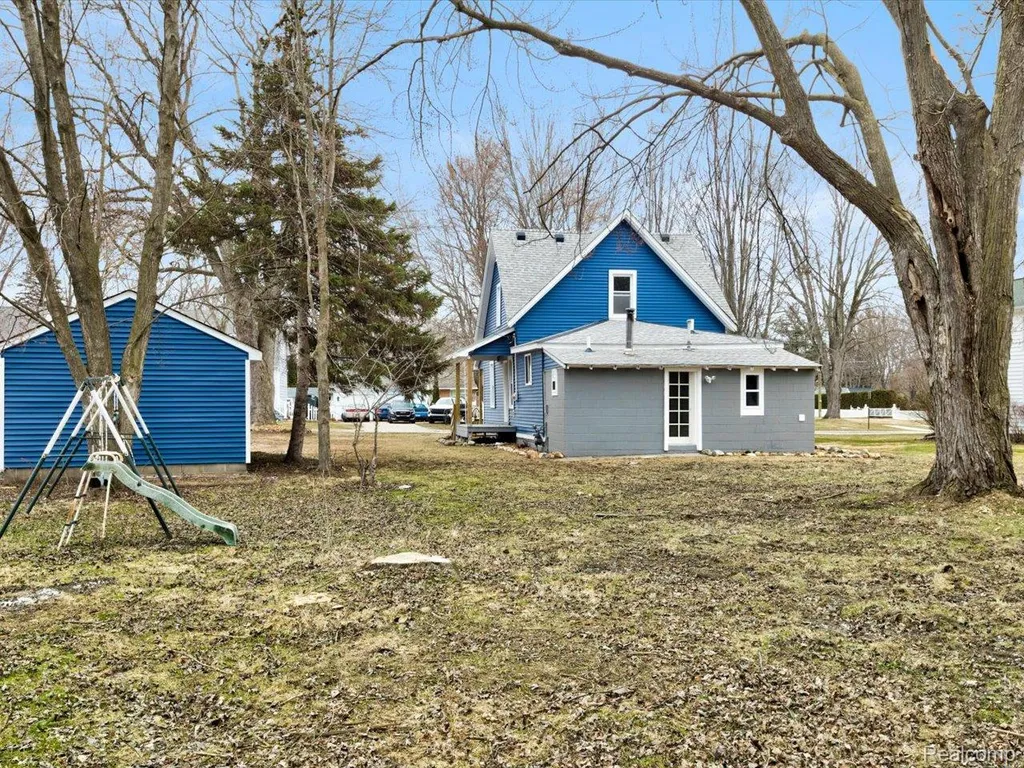 35930 Washington Street Richmond City MI 48062