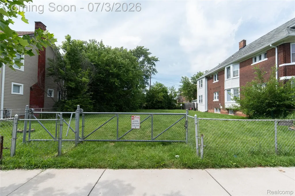 1704 W Euclid Street Detroit City MI 48206