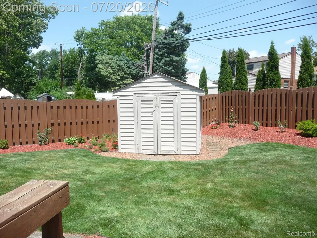 217 Stephanie Drive Westland City MI 48186