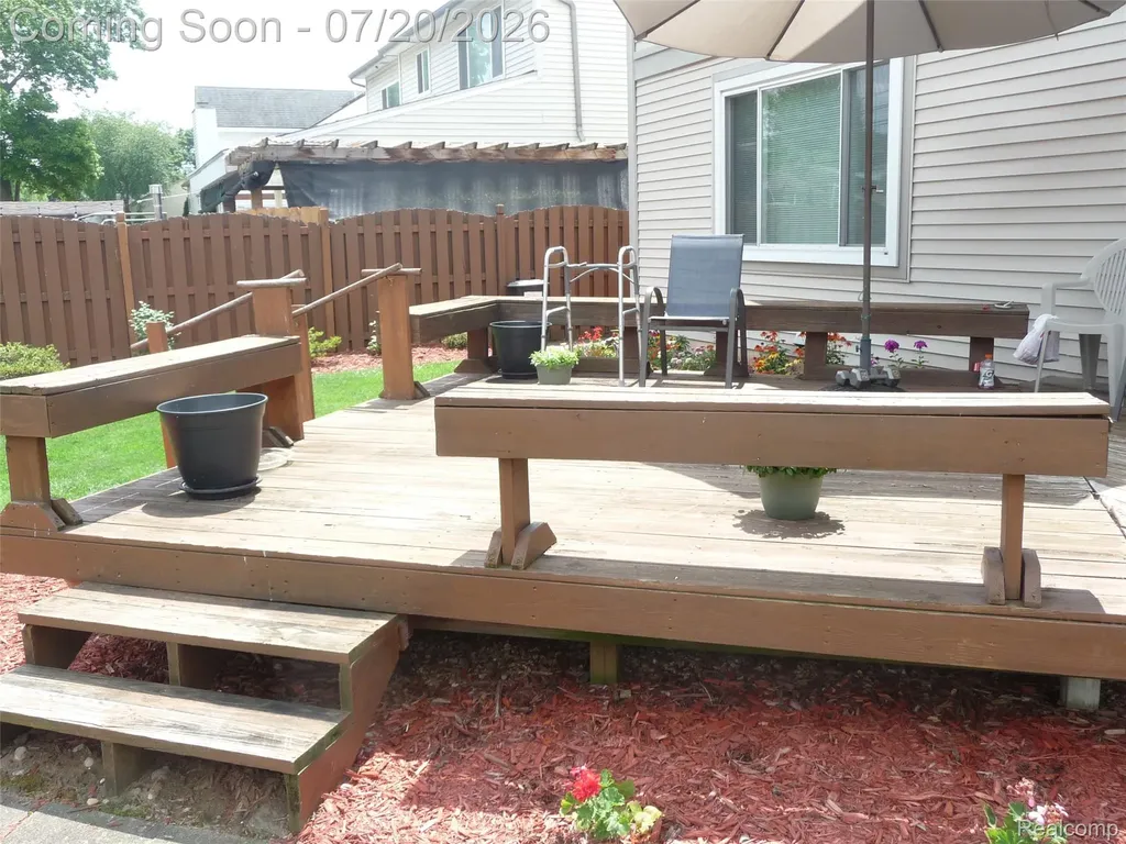 217 Stephanie Drive Westland City MI 48186