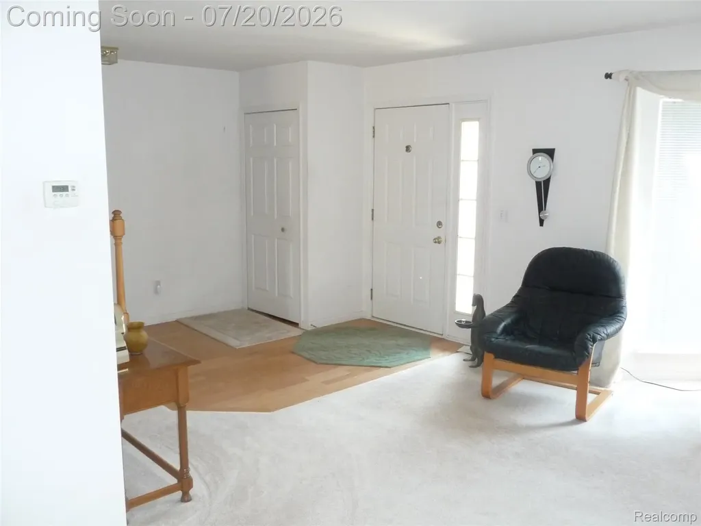 217 Stephanie Drive Westland City MI 48186