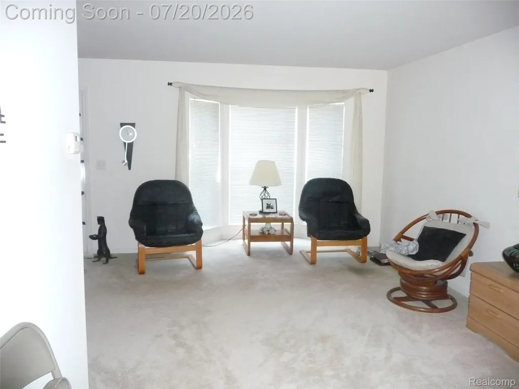 217 Stephanie Drive Westland City MI 48186