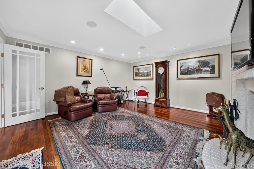 727 Arbor Court Bloomfield Charter Township MI 48304