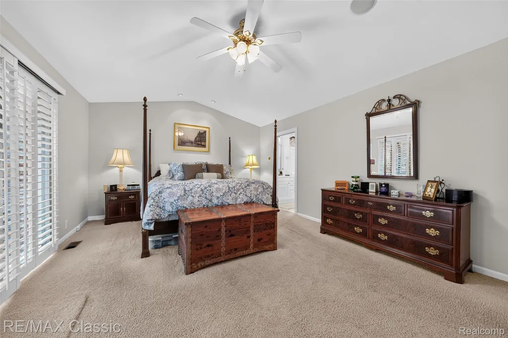 727 Arbor Court Bloomfield Charter Township MI 48304