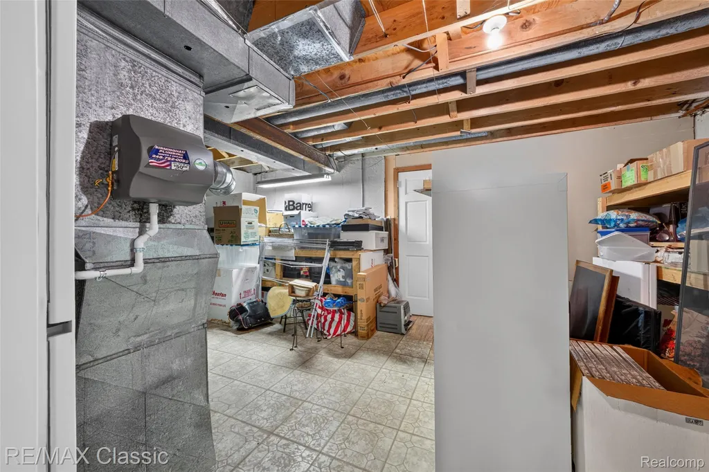 727 Arbor Court Bloomfield Charter Township MI 48304