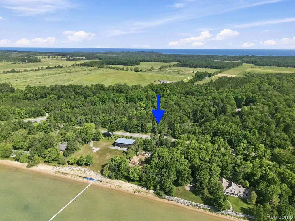 12820 N Northport Point Road Leelanau Township MI 49670