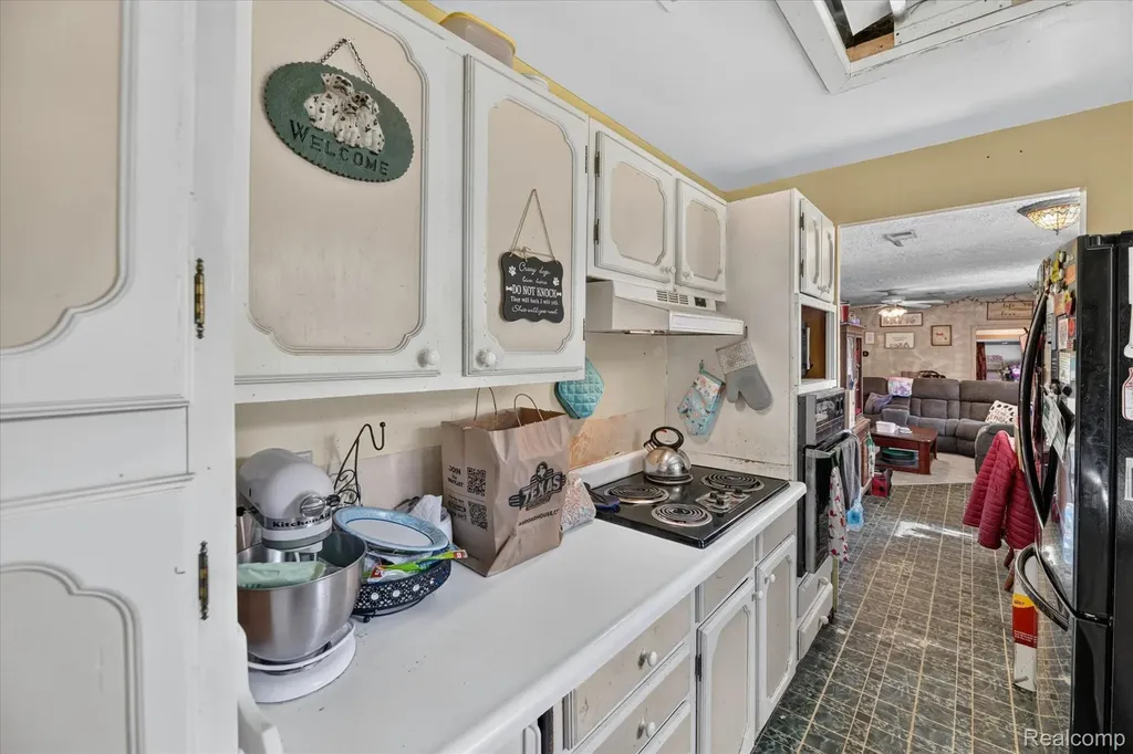 6260 Beth Green Oak Township MI 48116