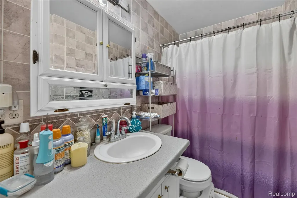 6260 Beth Green Oak Township MI 48116