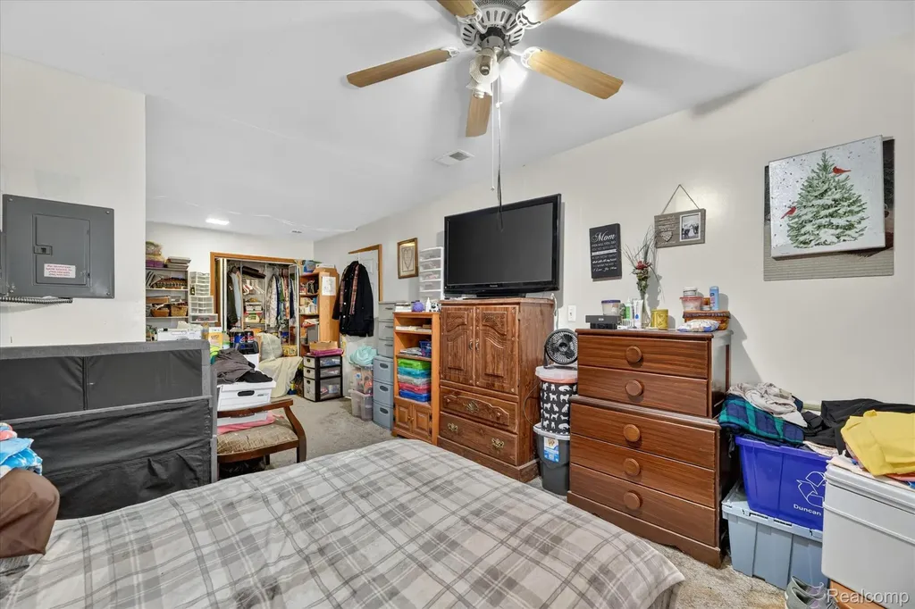 6260 Beth Green Oak Township MI 48116