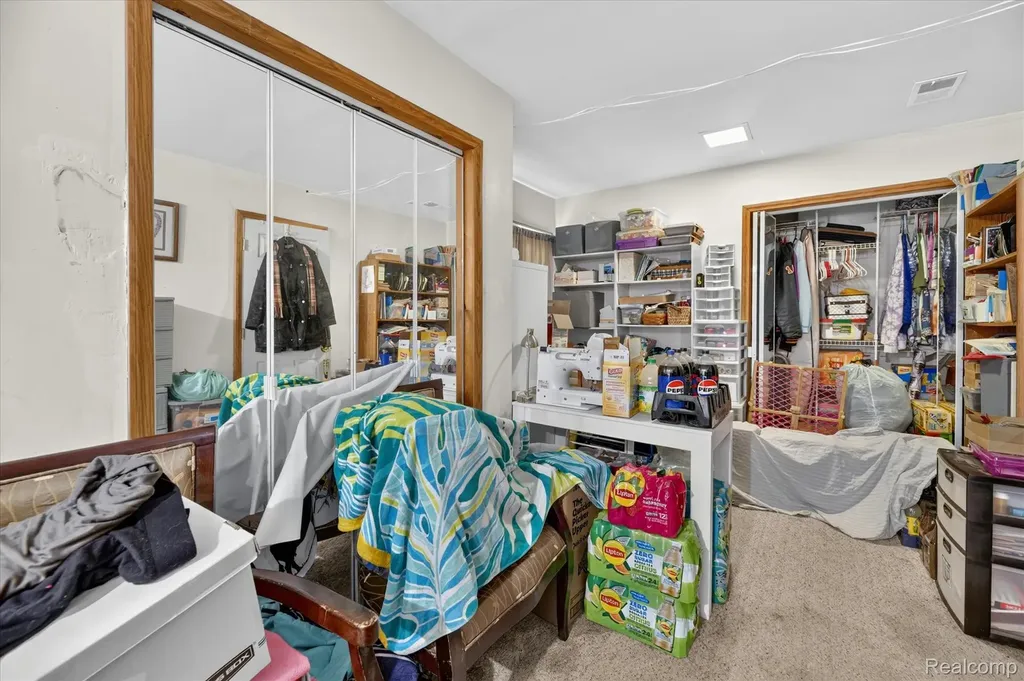 6260 Beth Green Oak Township MI 48116