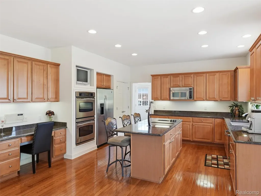 5631 Skye Court Oakland Charter Township MI 48306