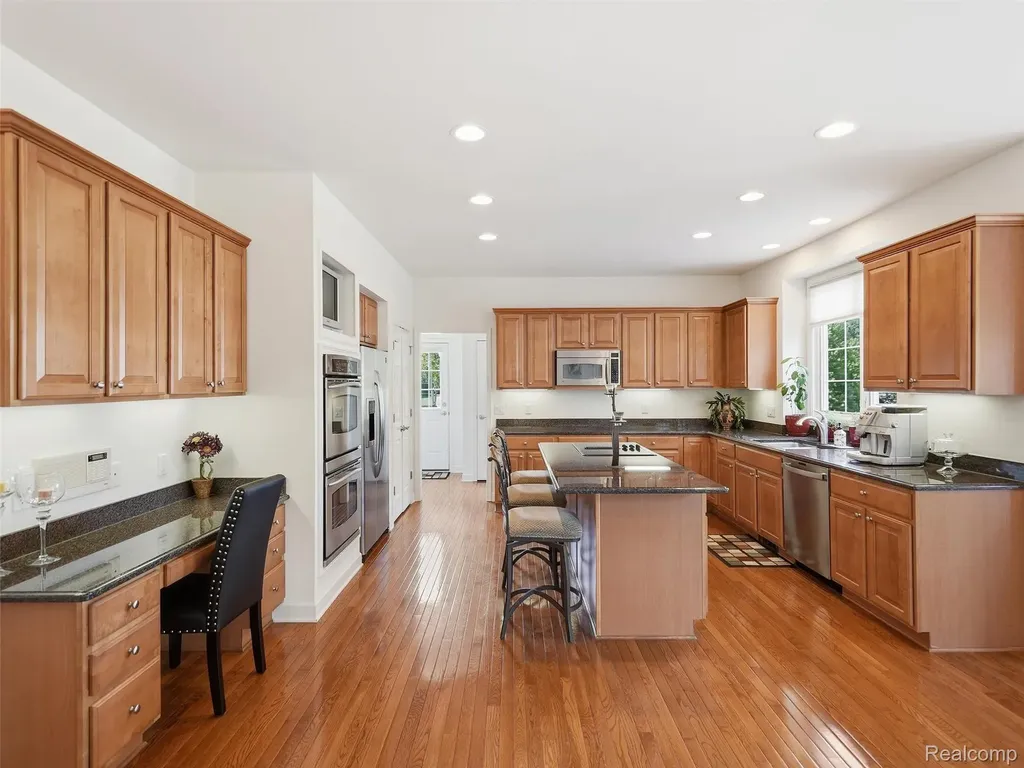 5631 Skye Court Oakland Charter Township MI 48306