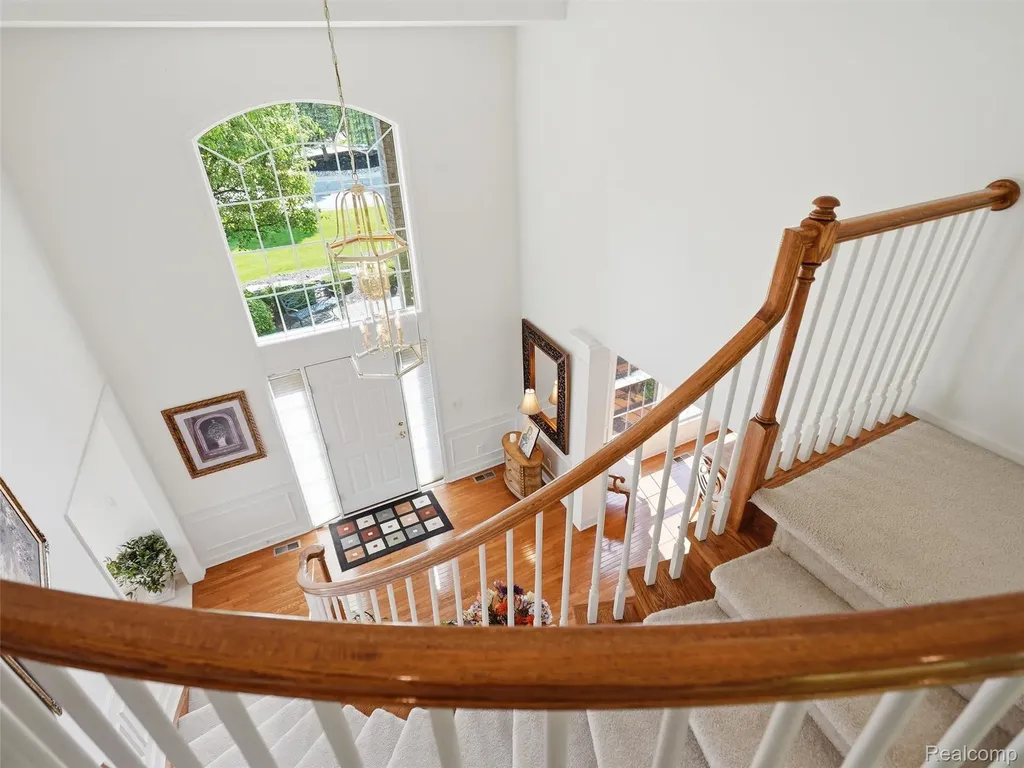 5631 Skye Court Oakland Charter Township MI 48306