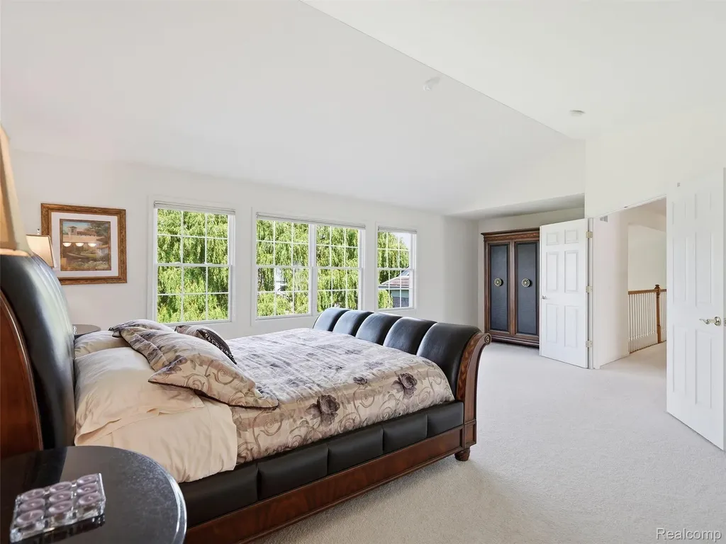 5631 Skye Court Oakland Charter Township MI 48306