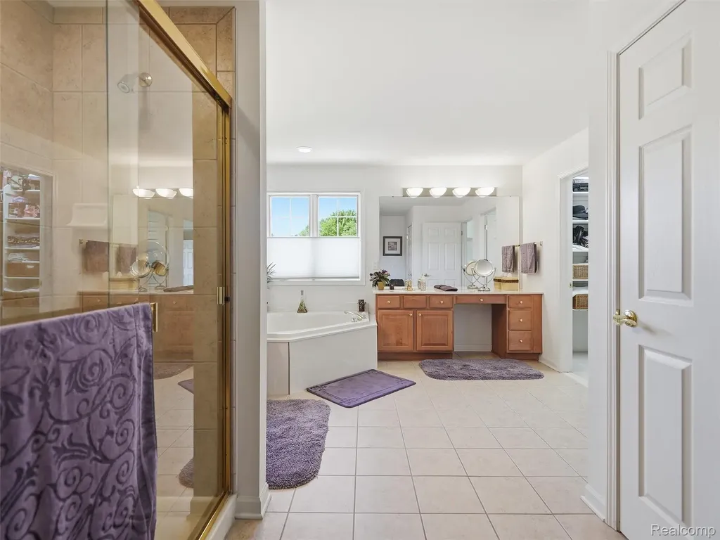 5631 Skye Court Oakland Charter Township MI 48306