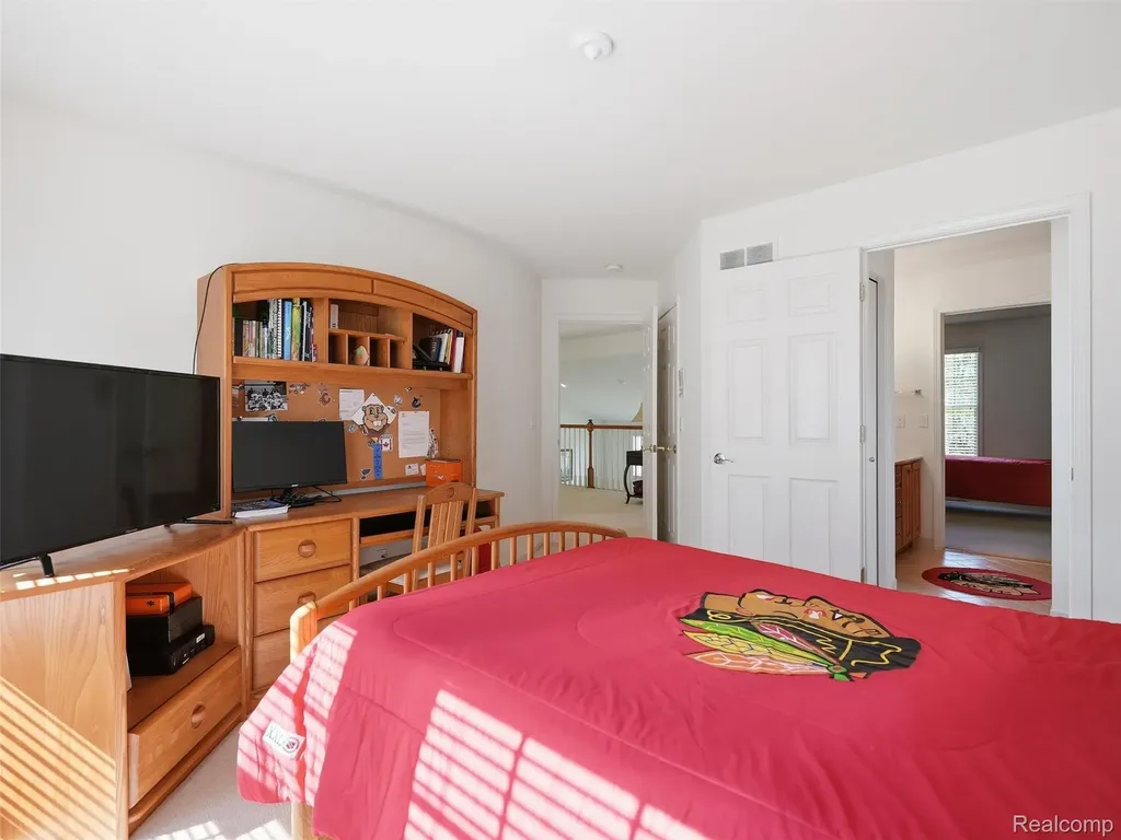 5631 Skye Court Oakland Charter Township MI 48306