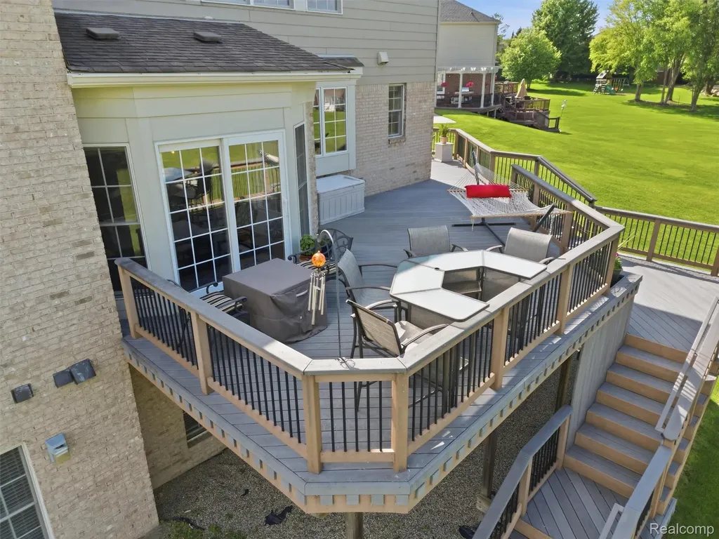 5631 Skye Court Oakland Charter Township MI 48306