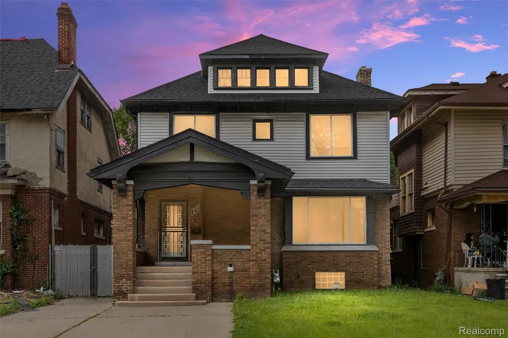 121 Colorado Street Highland Park City MI 48203