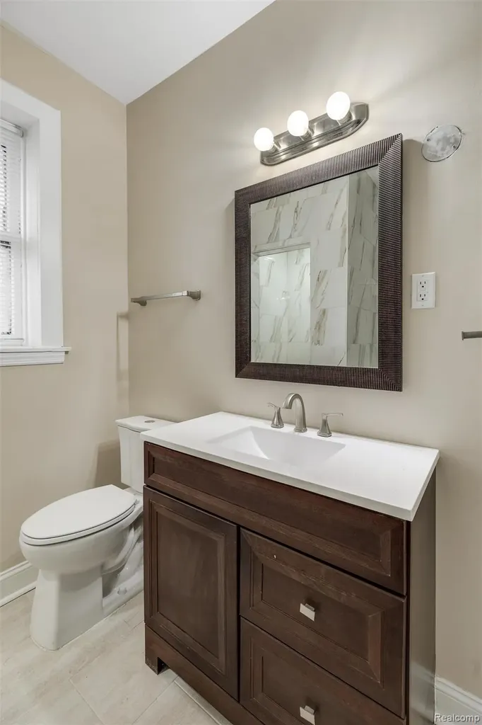 121 Colorado Street Highland Park City MI 48203