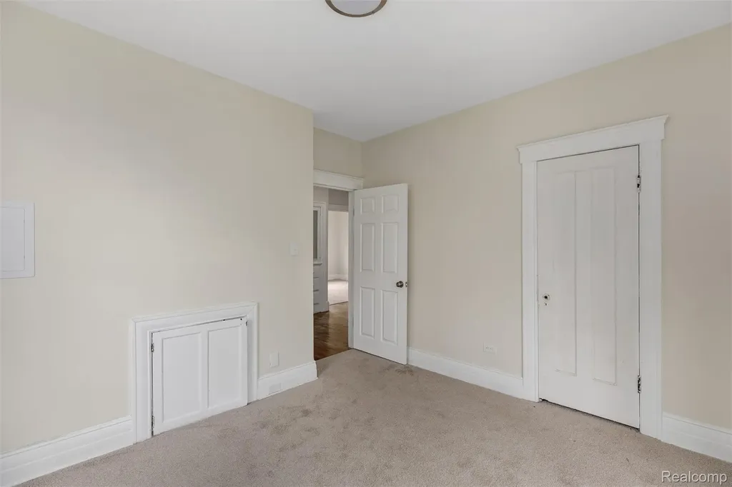 121 Colorado Street Highland Park City MI 48203