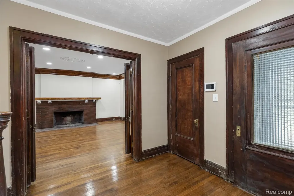 121 Colorado Street Highland Park City MI 48203