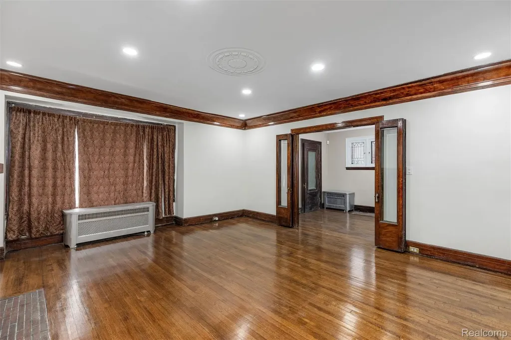 121 Colorado Street Highland Park City MI 48203