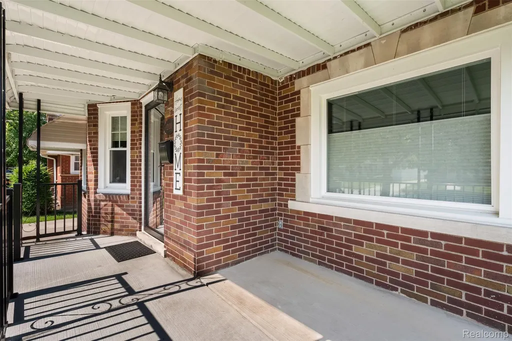 2100 21st Street Wyandotte City MI 48192