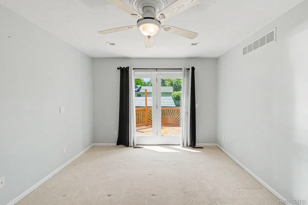 2460 Livernois Drive Oceola Township MI 48843