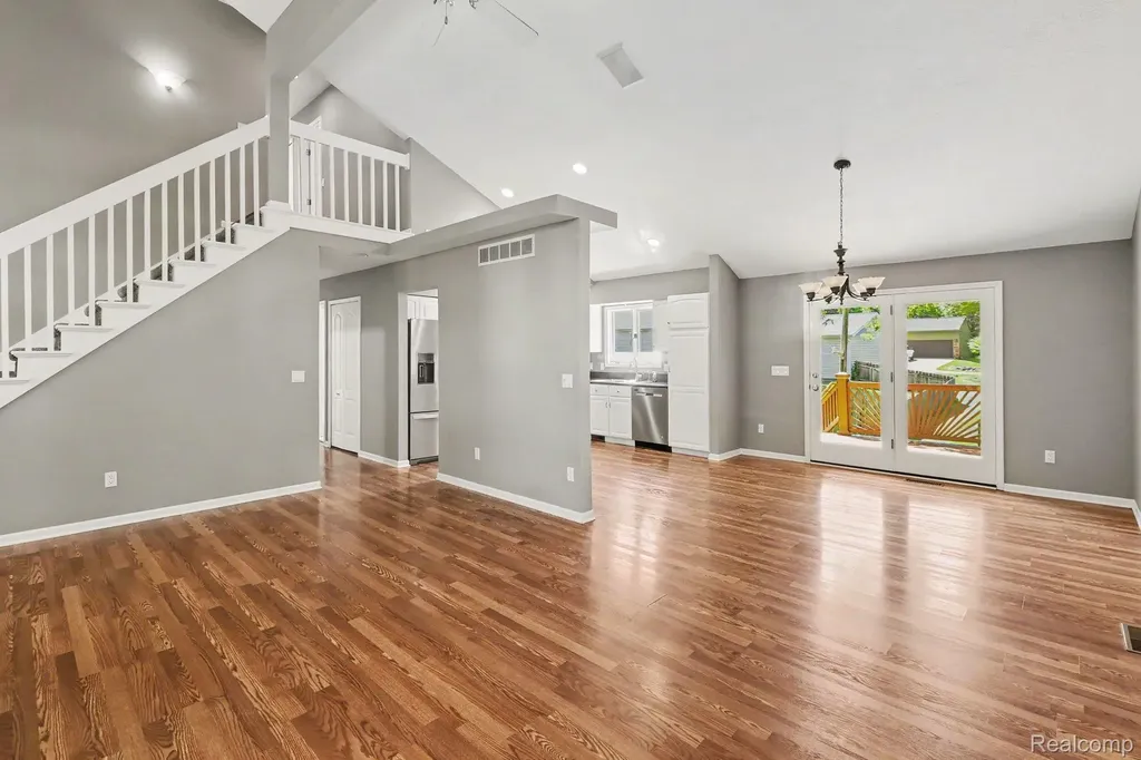 2460 Livernois Drive Oceola Township MI 48843