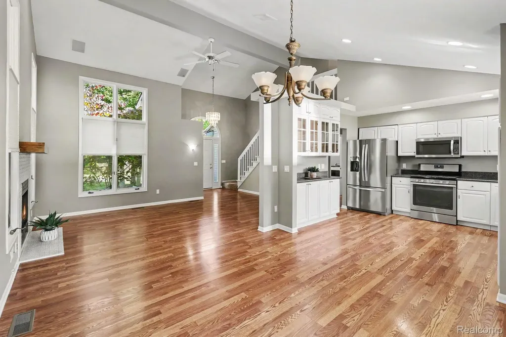 2460 Livernois Drive Oceola Township MI 48843