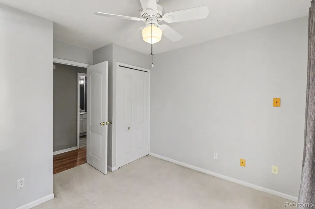 2460 Livernois Drive Oceola Township MI 48843