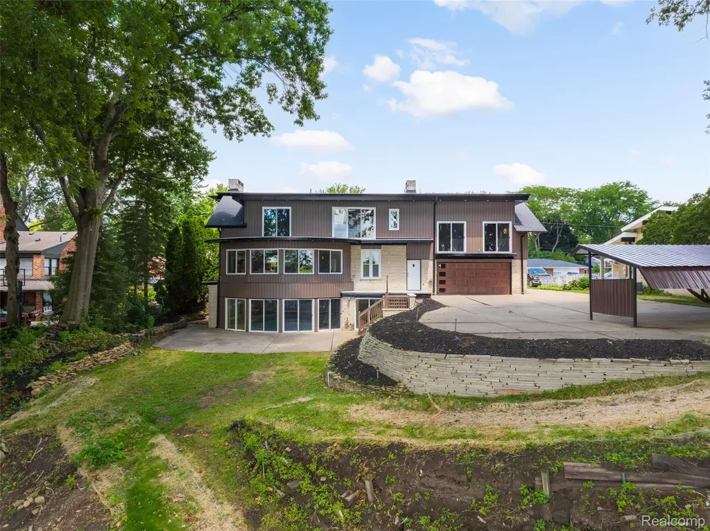 44429 Harmony Lane Van Buren Charter Township MI 48111