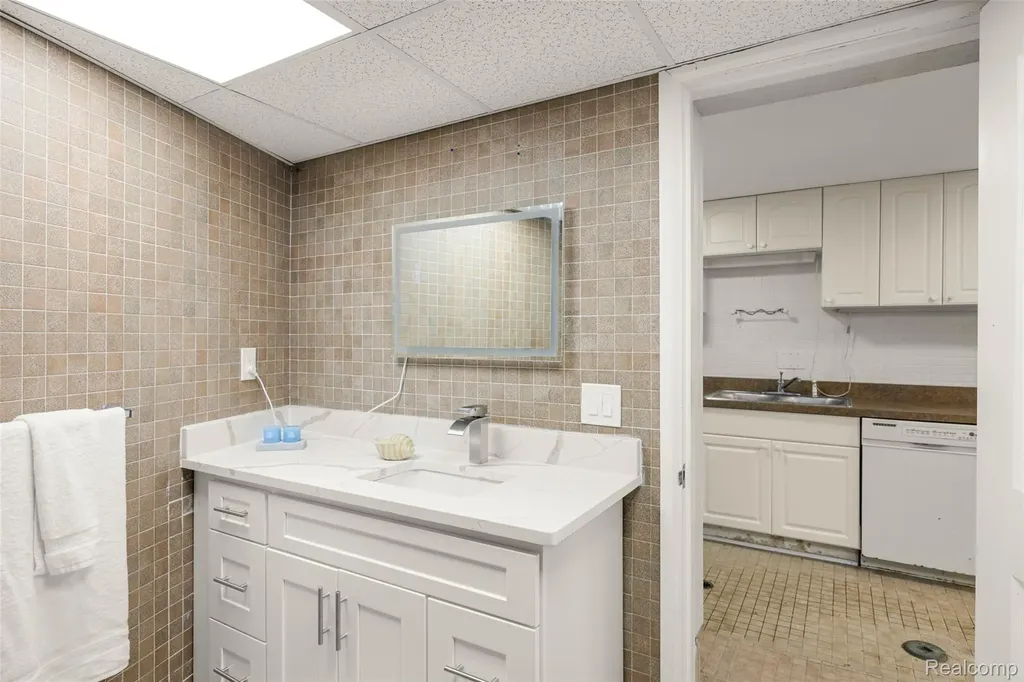44429 Harmony Lane Van Buren Charter Township MI 48111