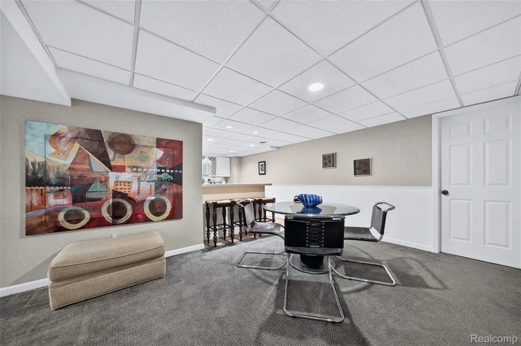 1262 Woodcrest Circle Bloomfield Hills City MI 48304
